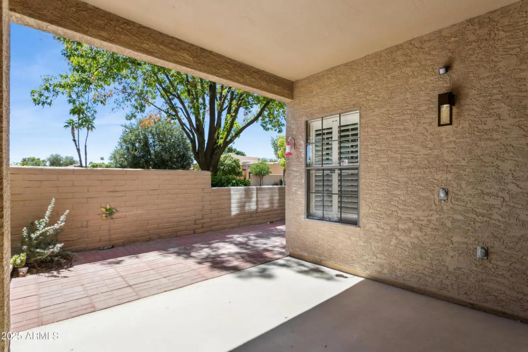 Real Estate Picture 18