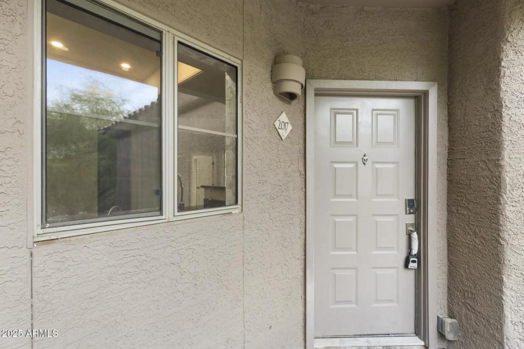 Real Estate Picture 4