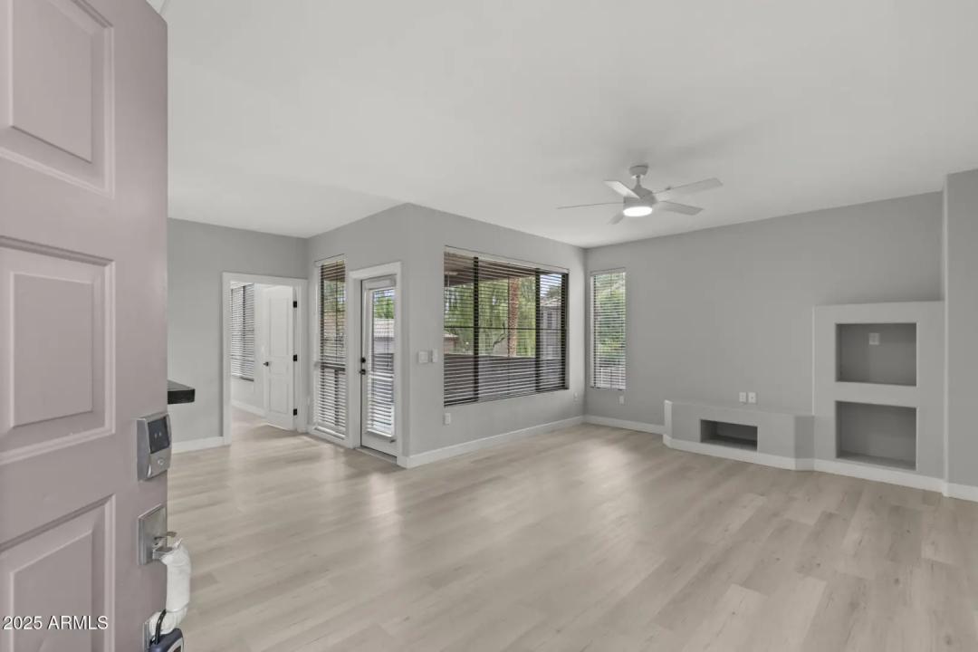 Real Estate Picture 6