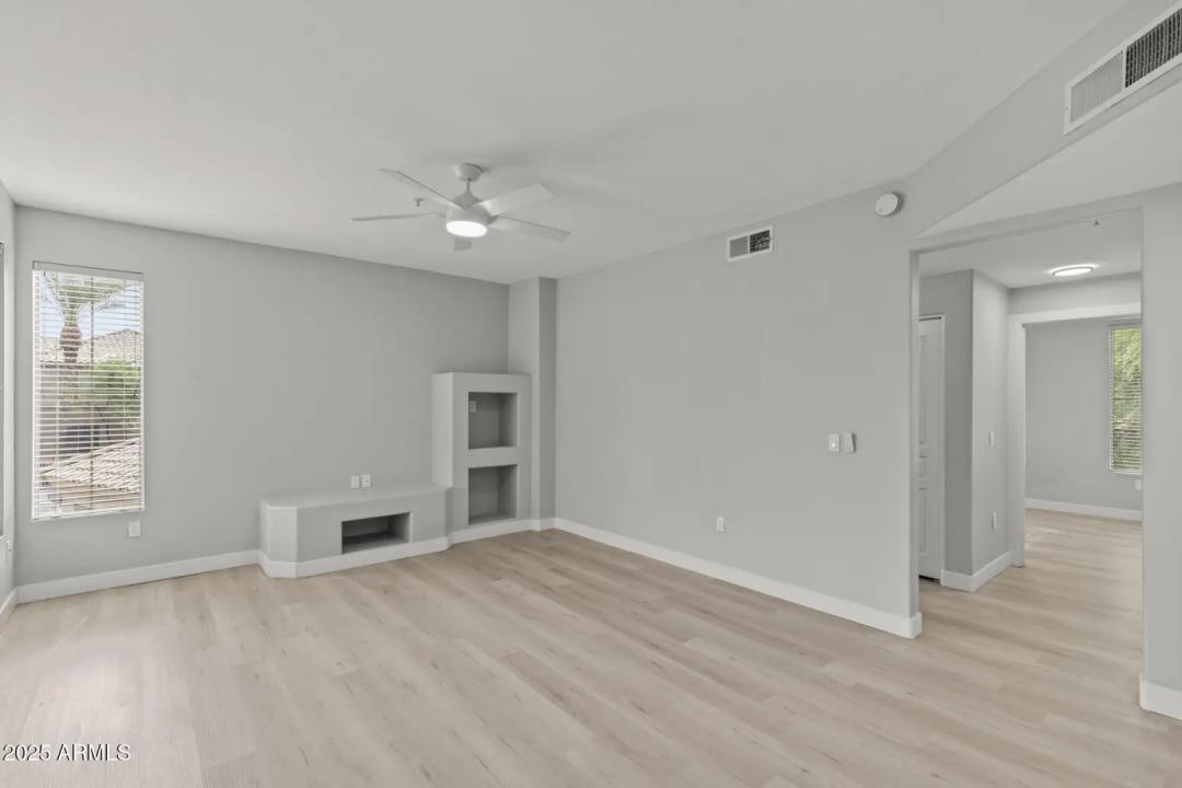 Real Estate Picture 9