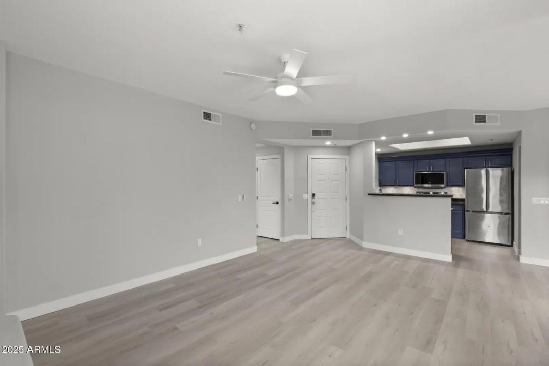 Real Estate Picture 10