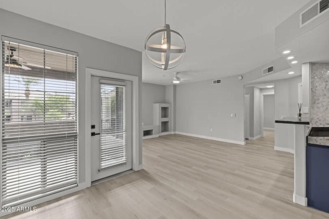 Real Estate Picture 13