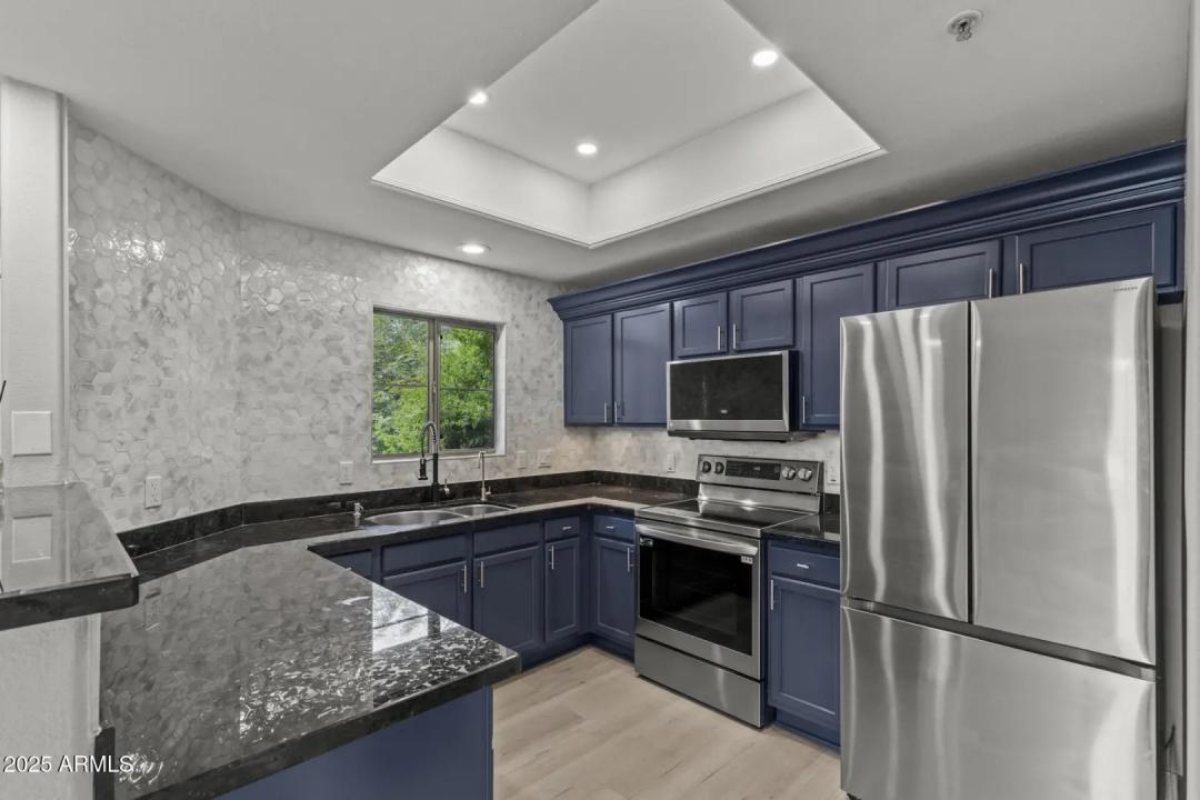 Real Estate Picture 15