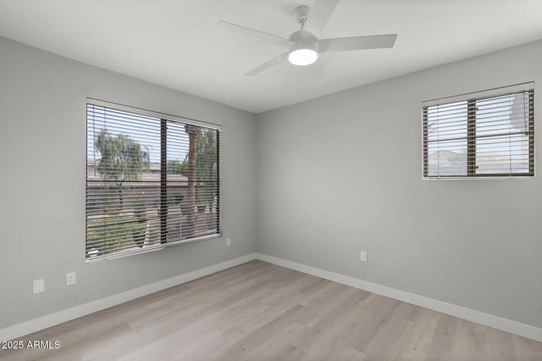 Real Estate Picture 25