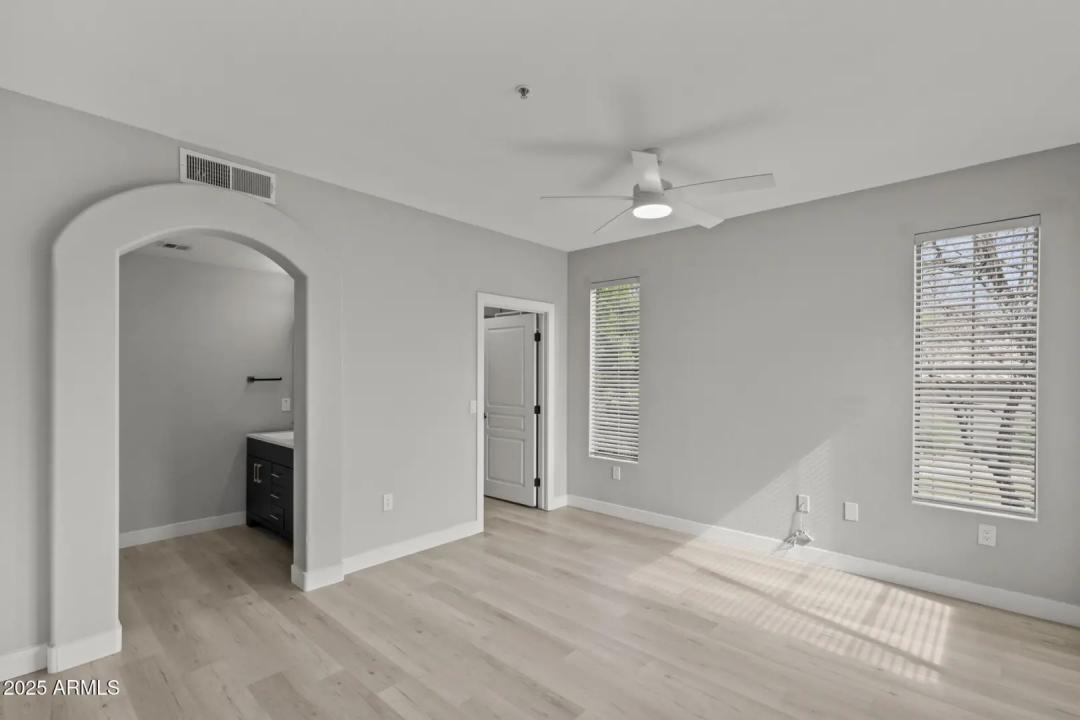 Real Estate Picture 28