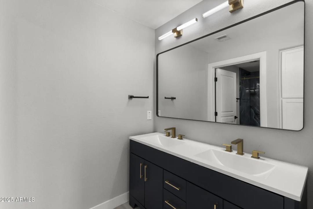 Real Estate Picture 31