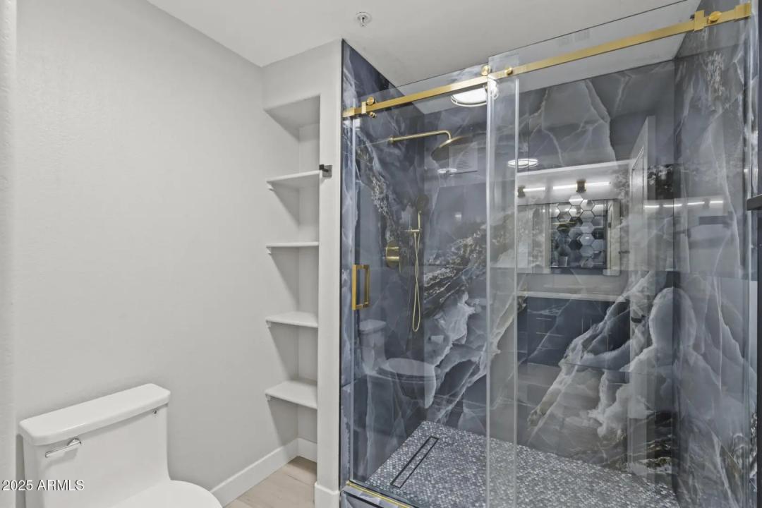 Real Estate Picture 33