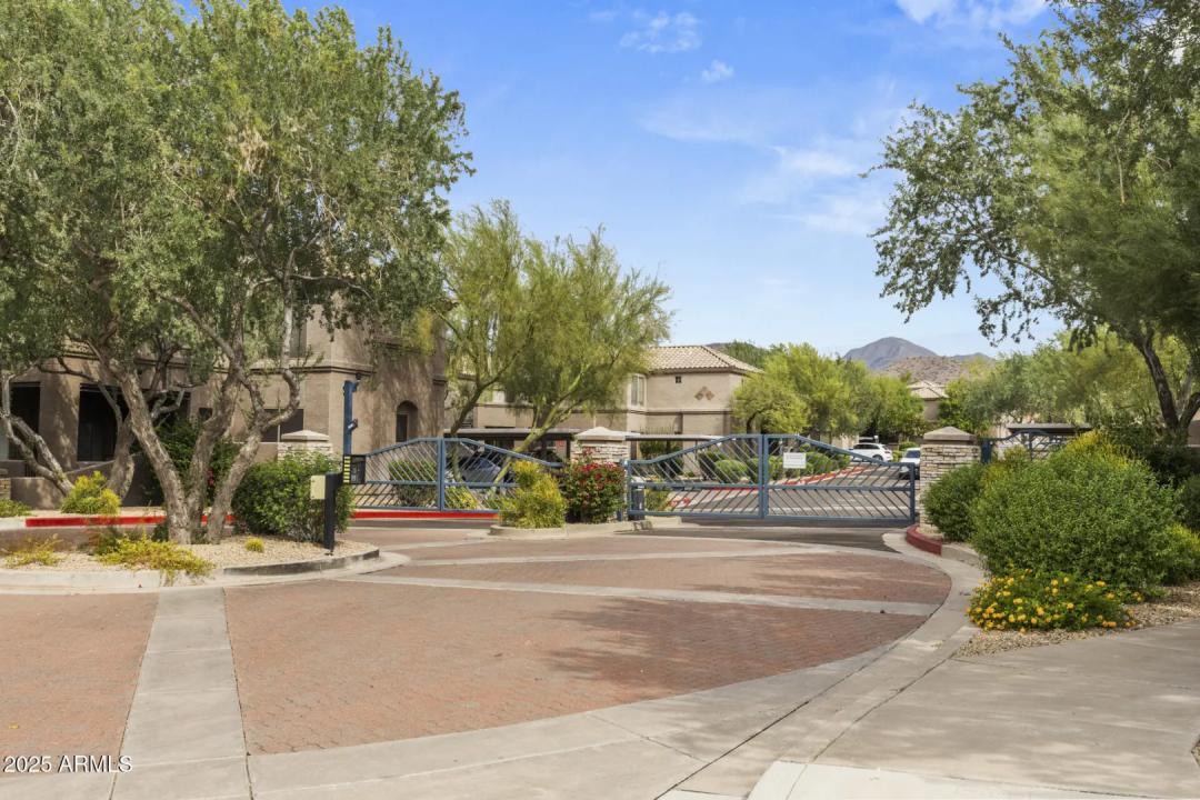 Real Estate Picture 45