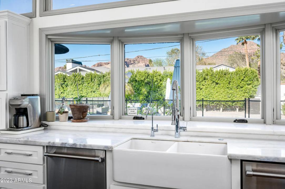 Real Estate Picture 13