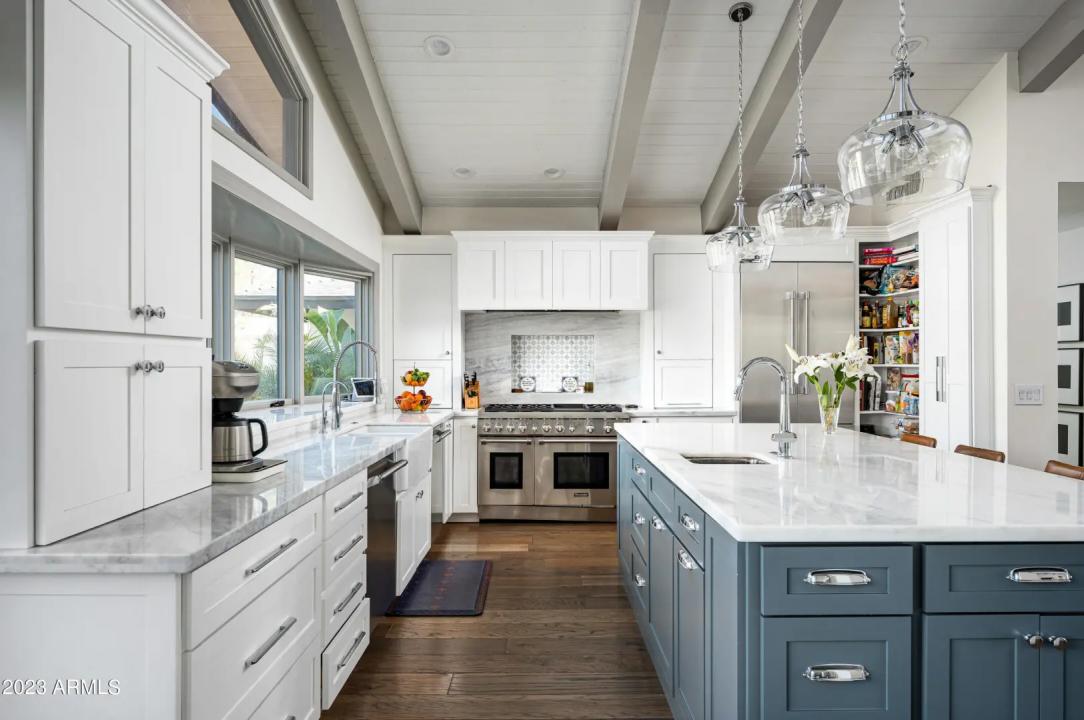 Real Estate Picture 14