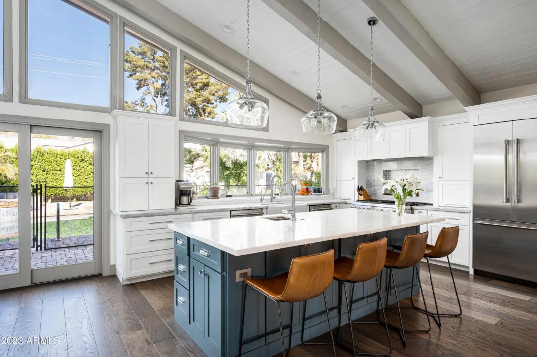 Real Estate Picture 15