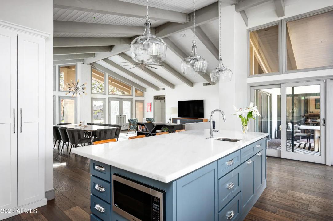 Real Estate Picture 16