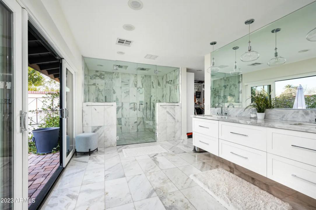 Real Estate Picture 21