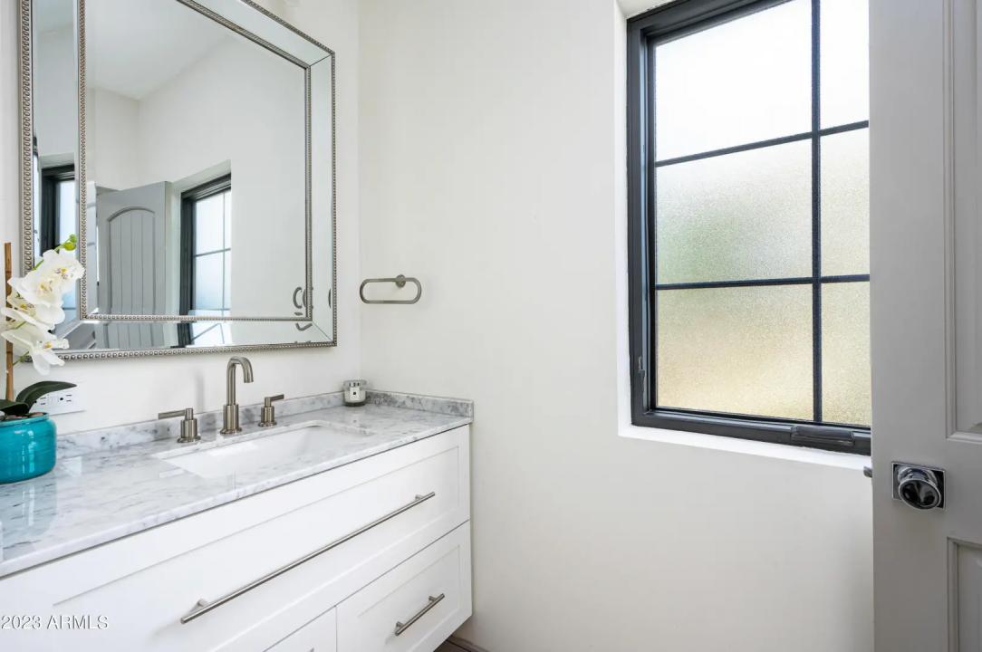 Real Estate Picture 41