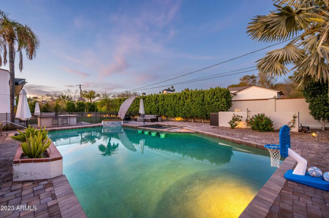 Real Estate Picture 53