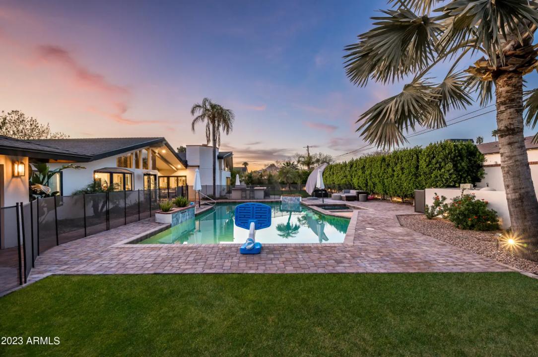 Real Estate Picture 54