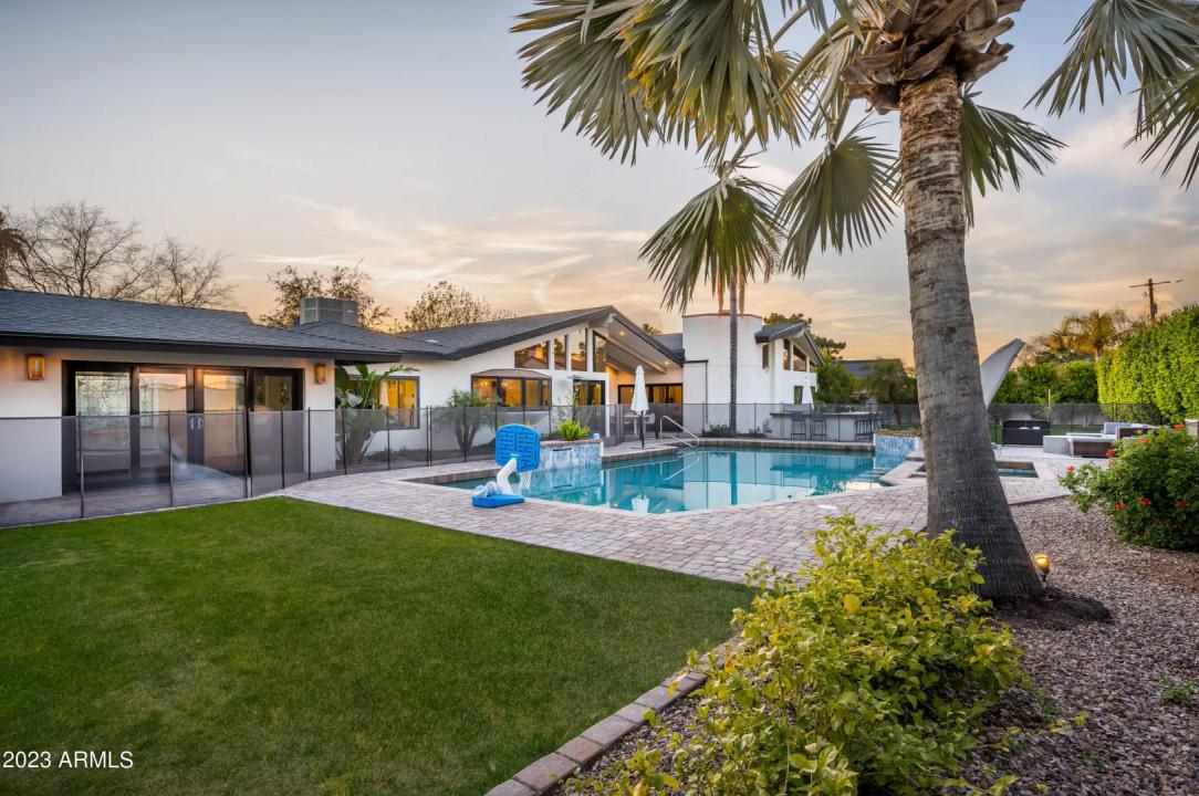 Real Estate Picture 56