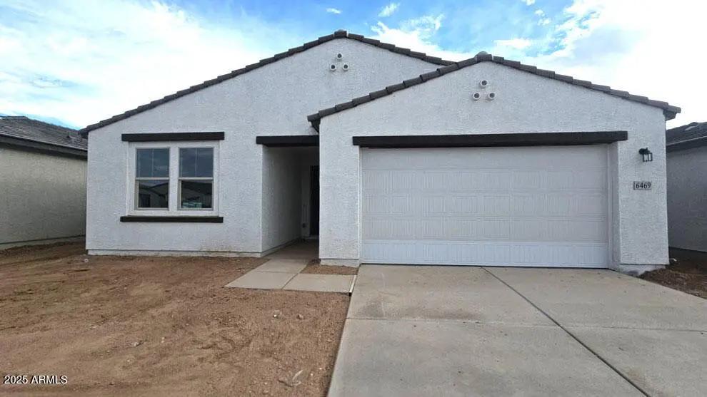 Real Estate Picture 2