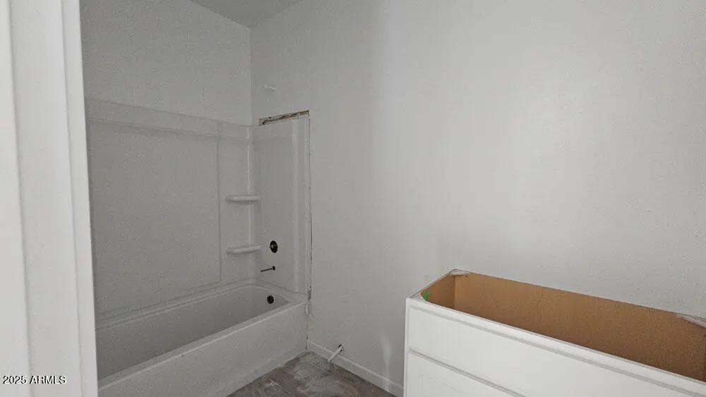 Real Estate Picture 9