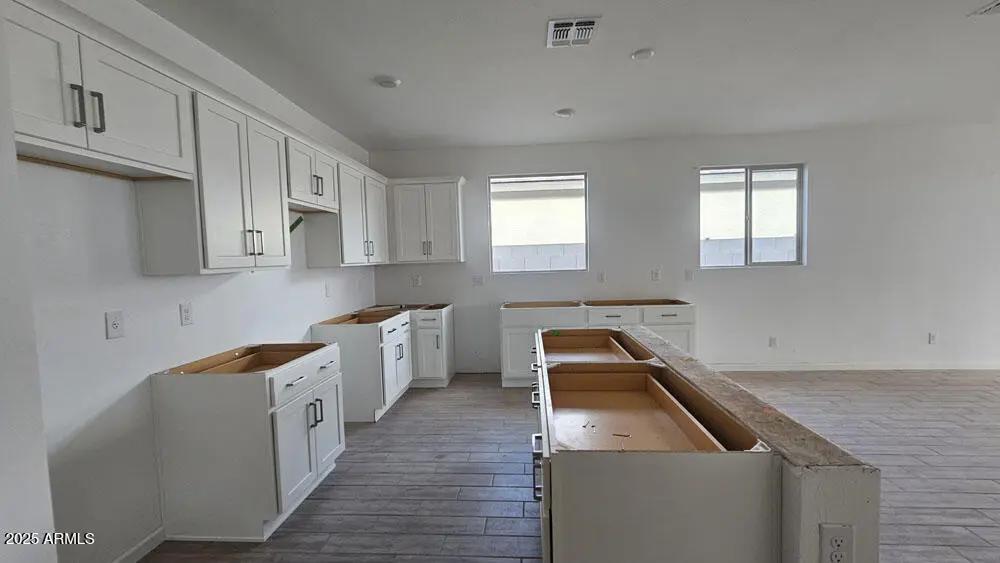 Real Estate Picture 10
