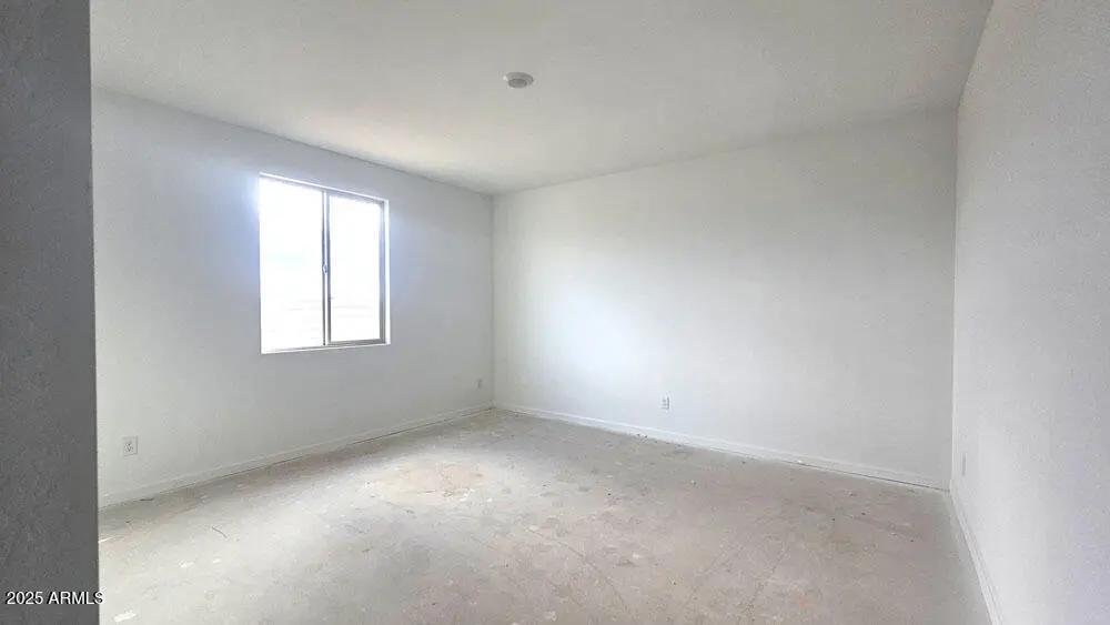 Real Estate Picture 13