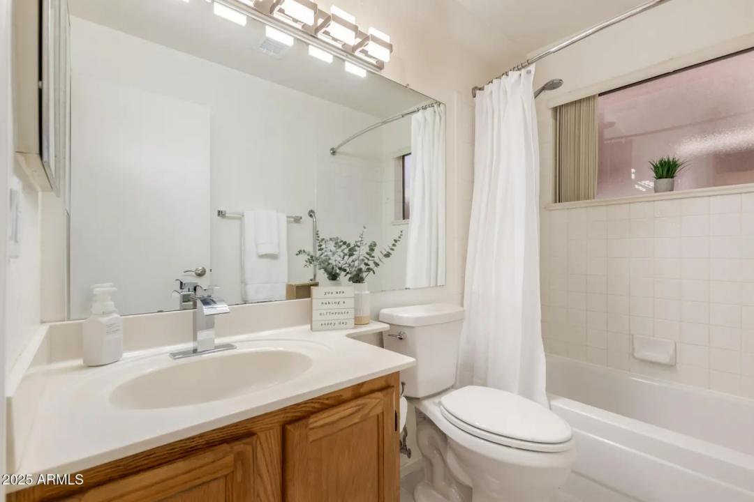 Real Estate Picture 22