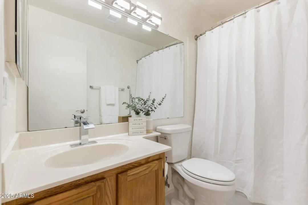 Real Estate Picture 23