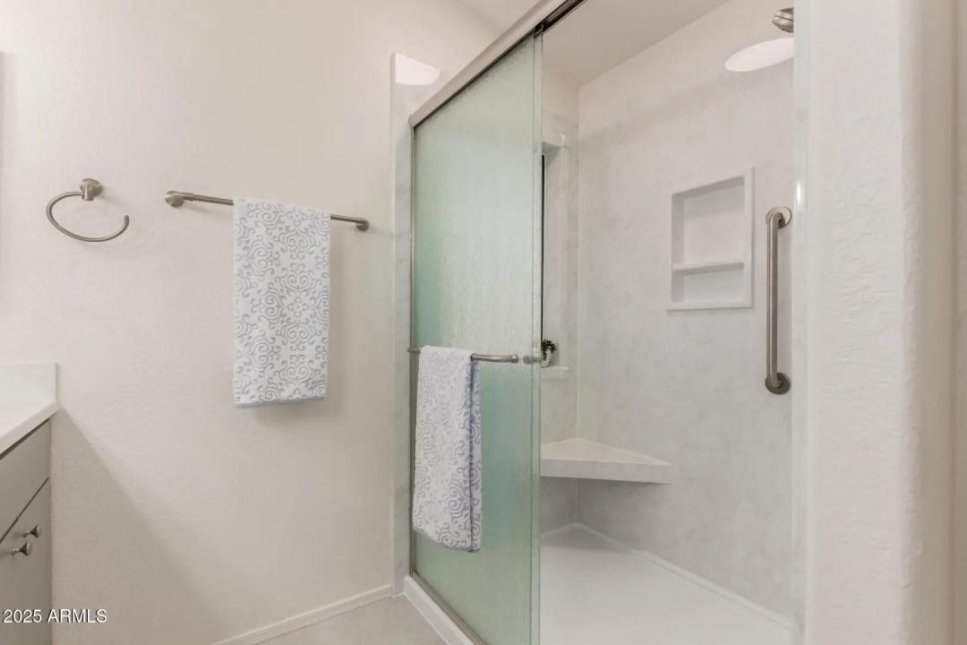 Real Estate Picture 7