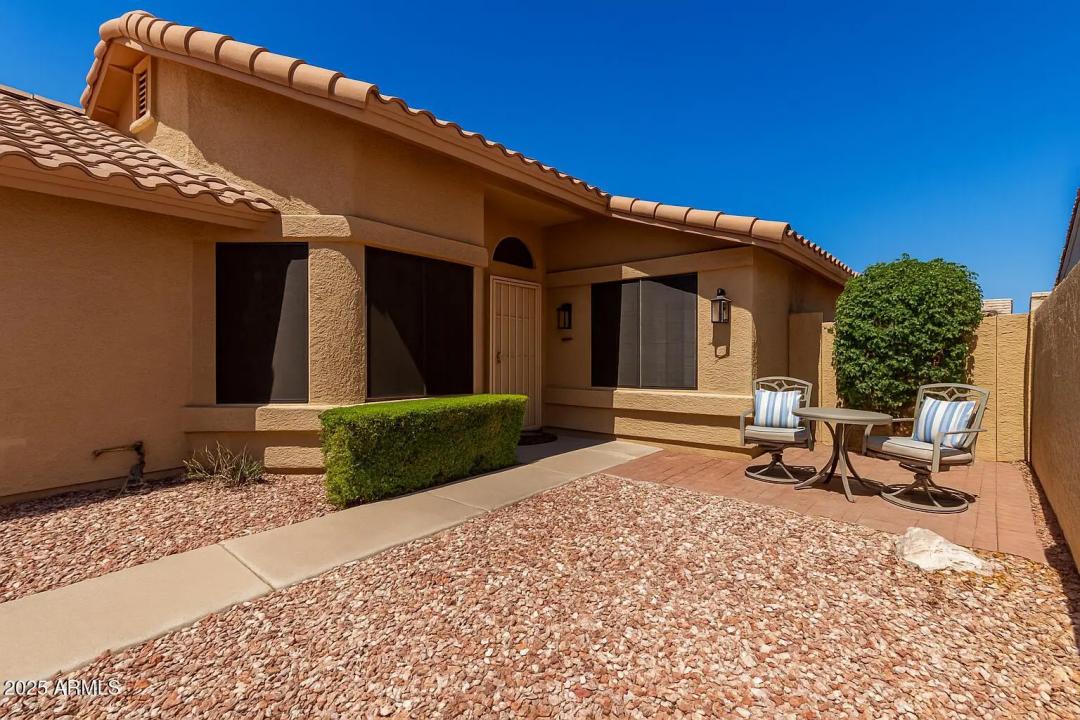 Real Estate Picture 4