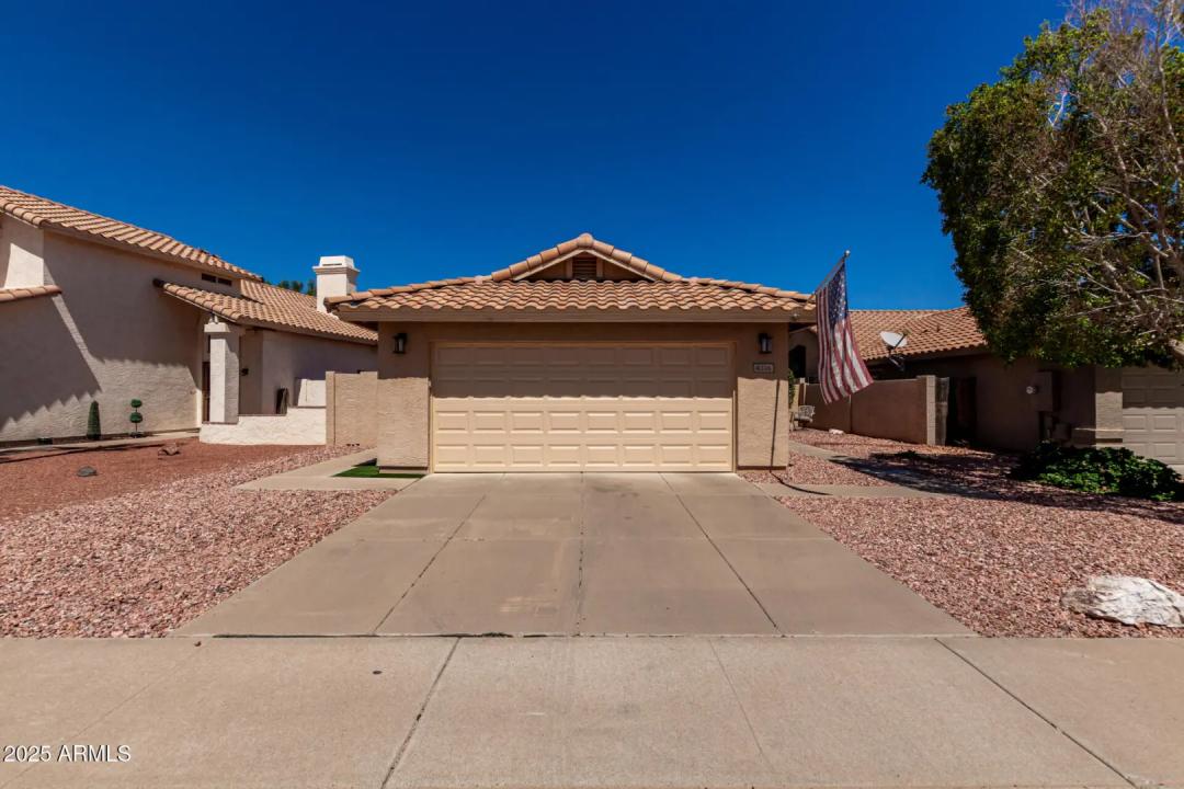 Real Estate Picture 3