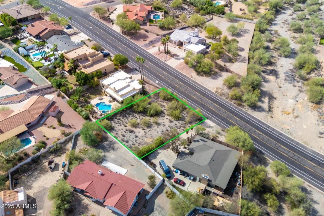 Real Estate Picture 5