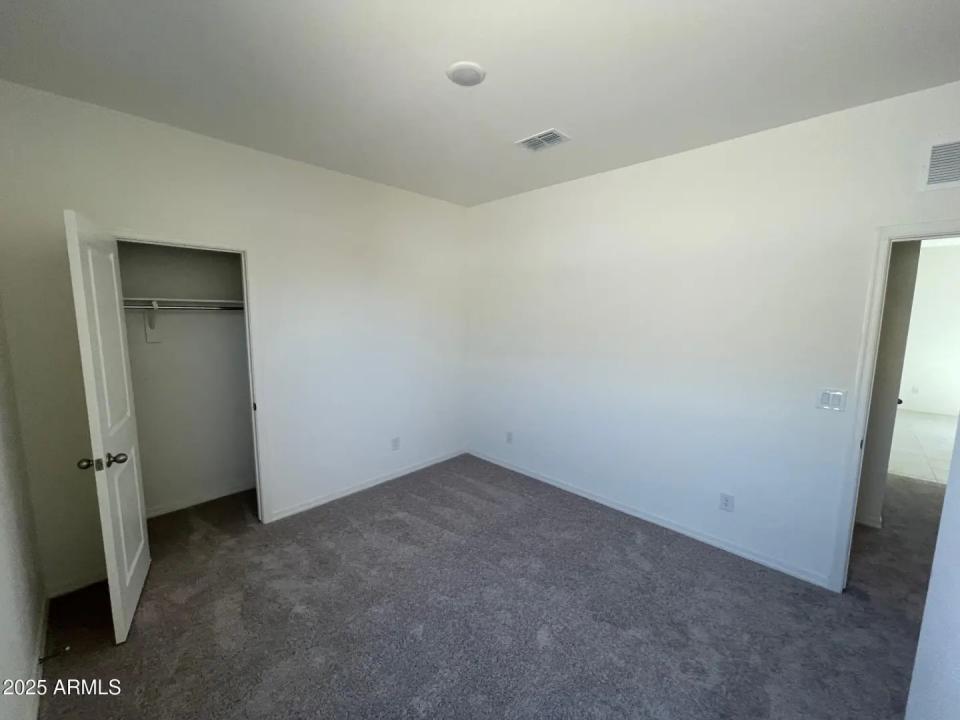 Real Estate Picture 5