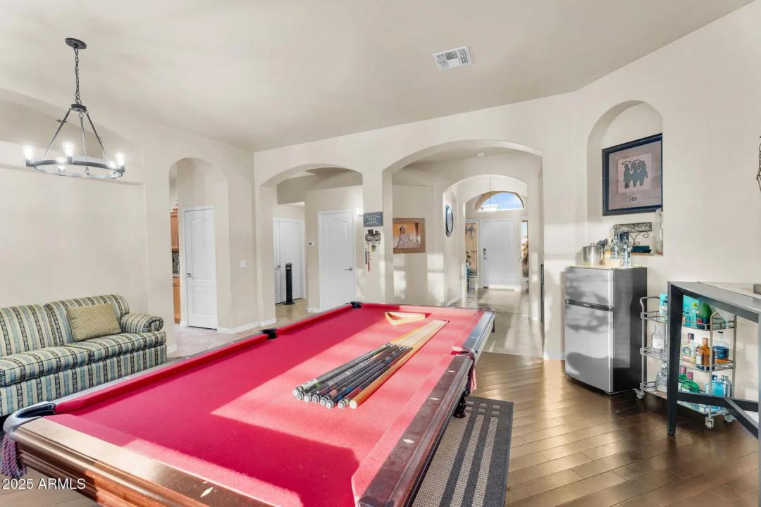 Real Estate Picture 6