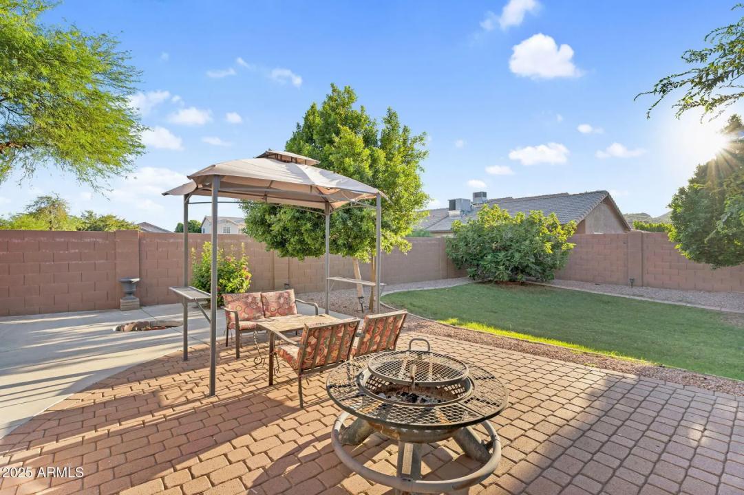 Real Estate Picture 19