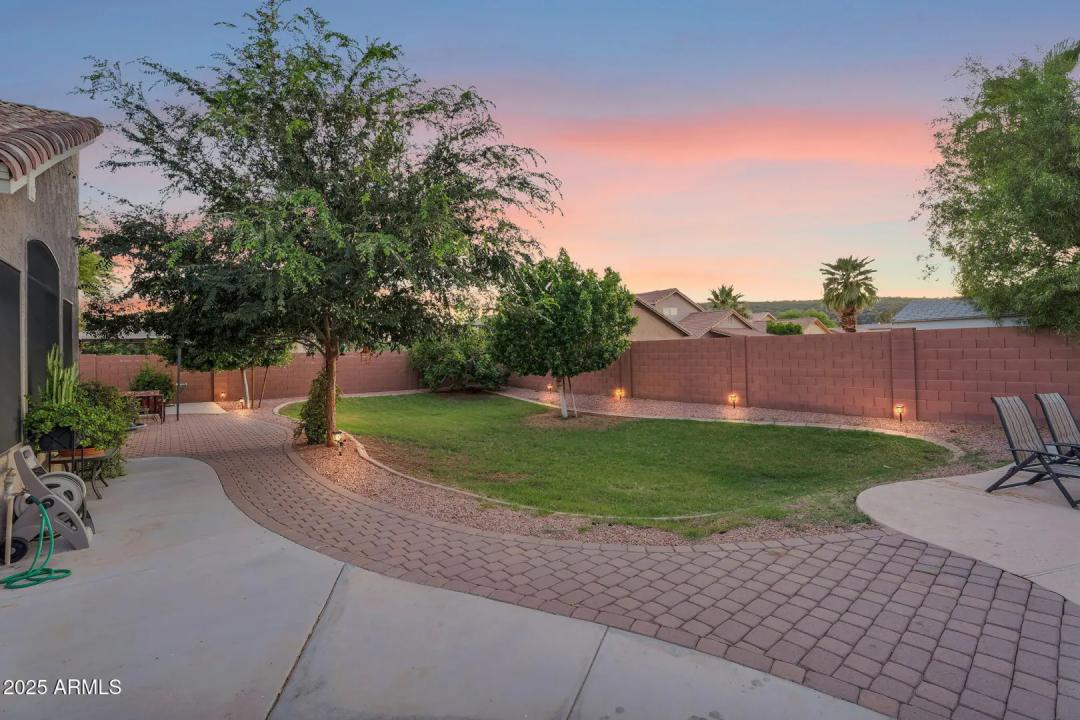 Real Estate Picture 26