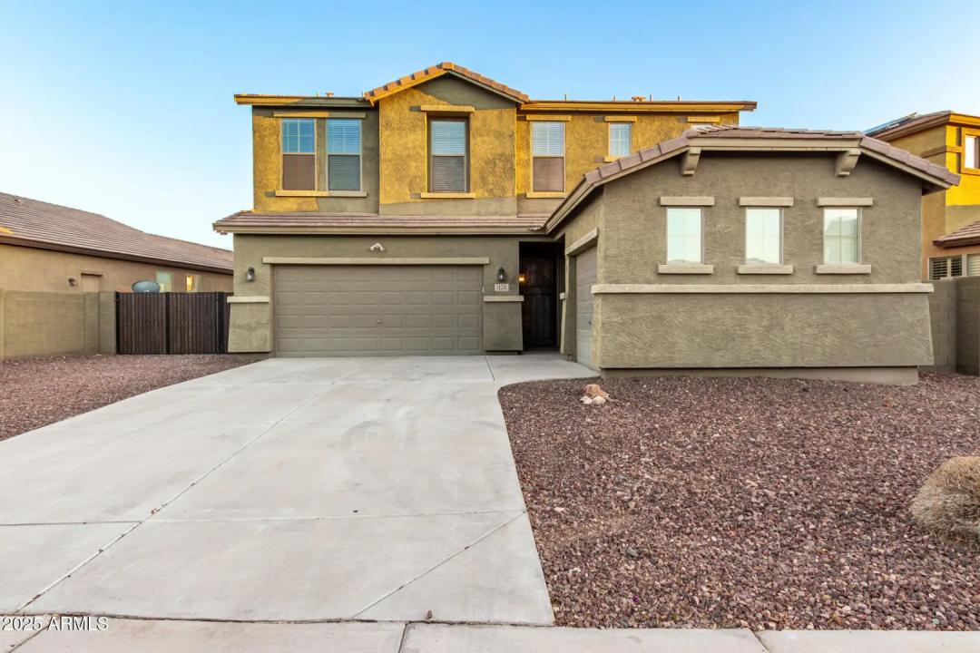Real Estate Picture 3