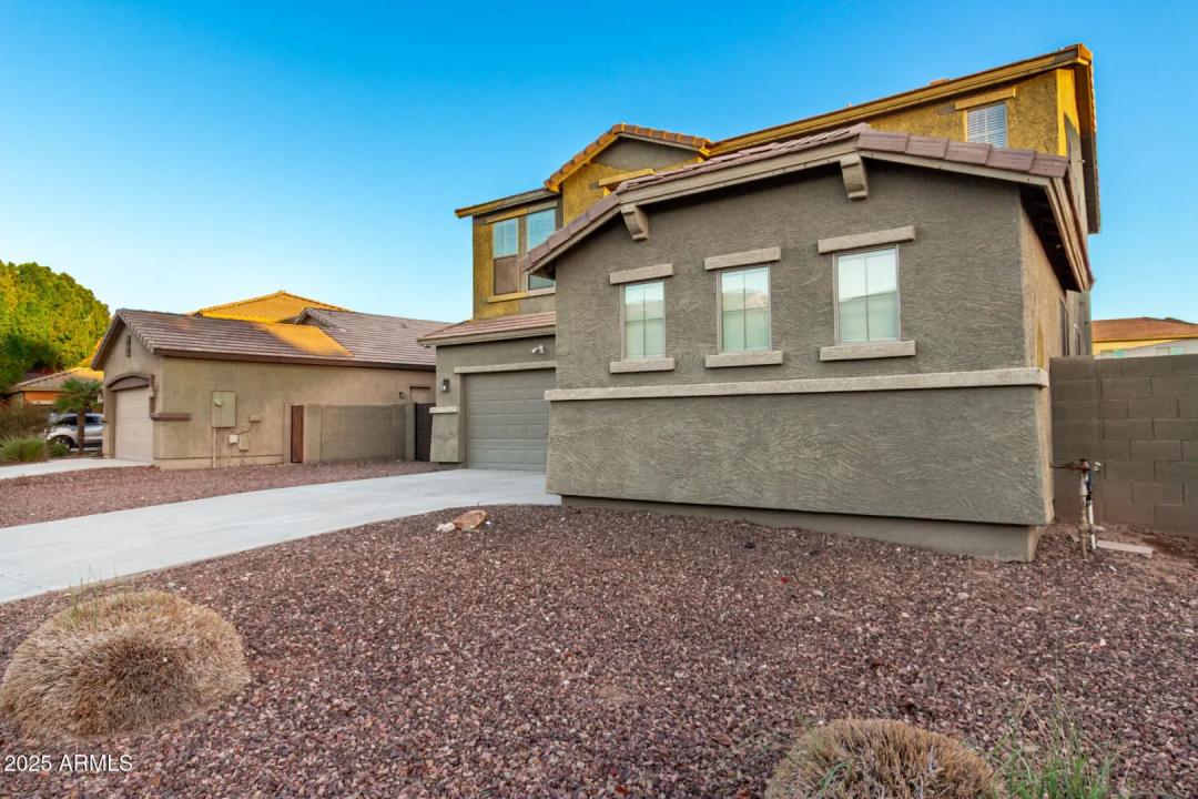 Real Estate Picture 5