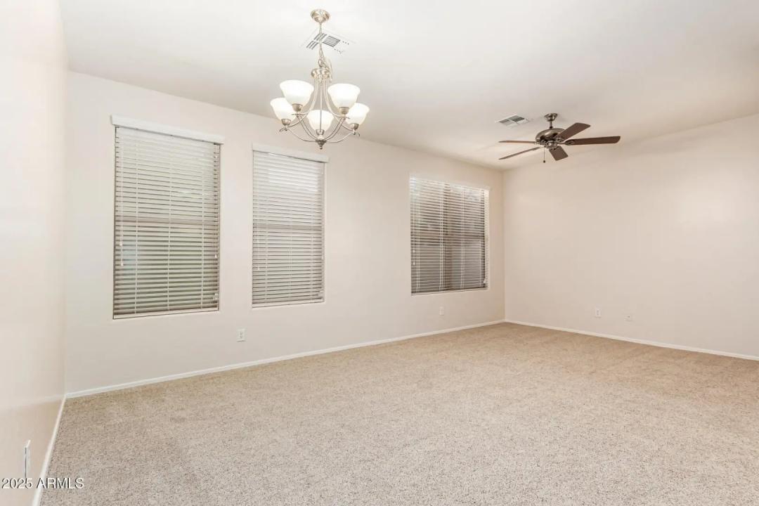 Real Estate Picture 7