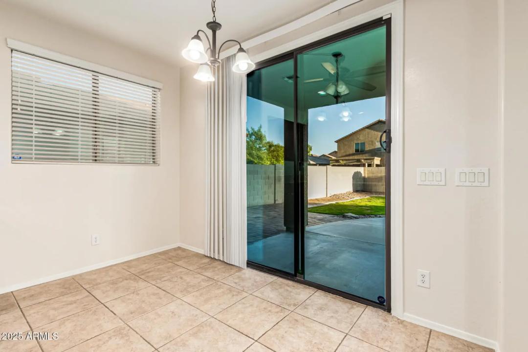 Real Estate Picture 12