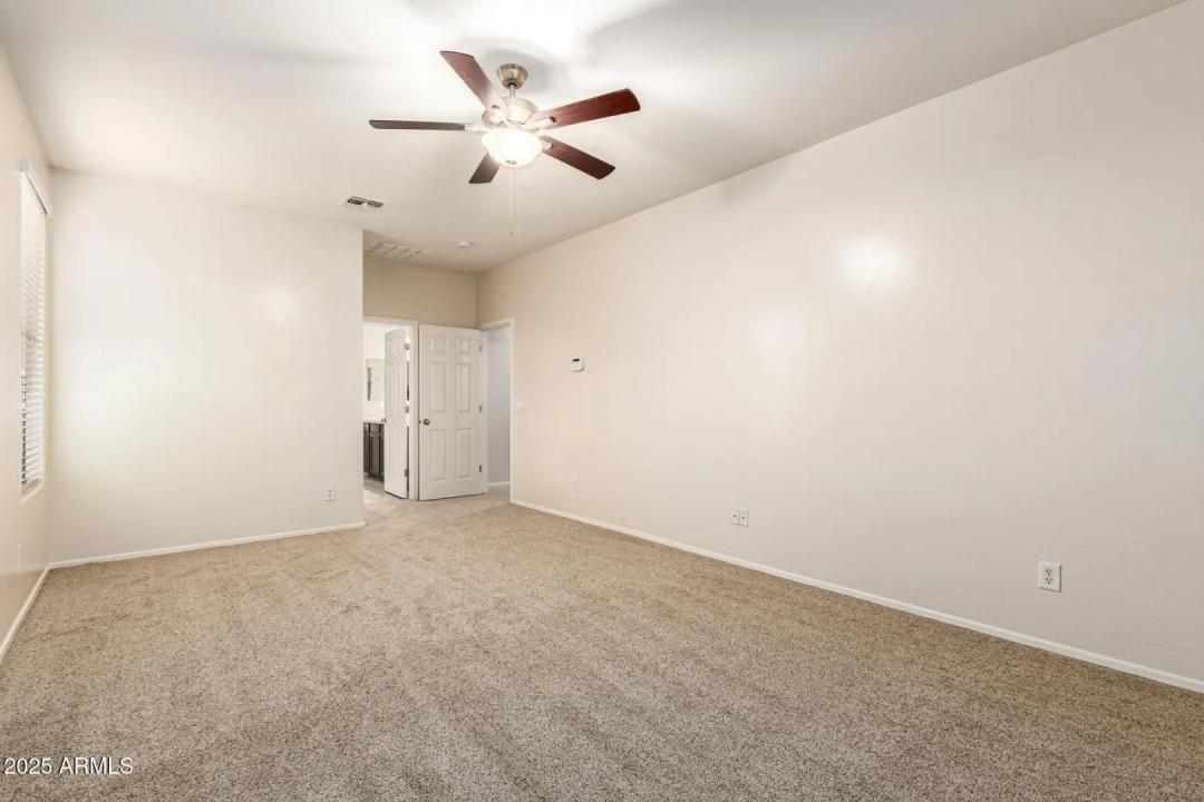 Real Estate Picture 23