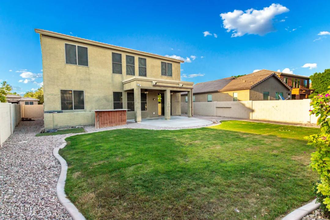 Real Estate Picture 40