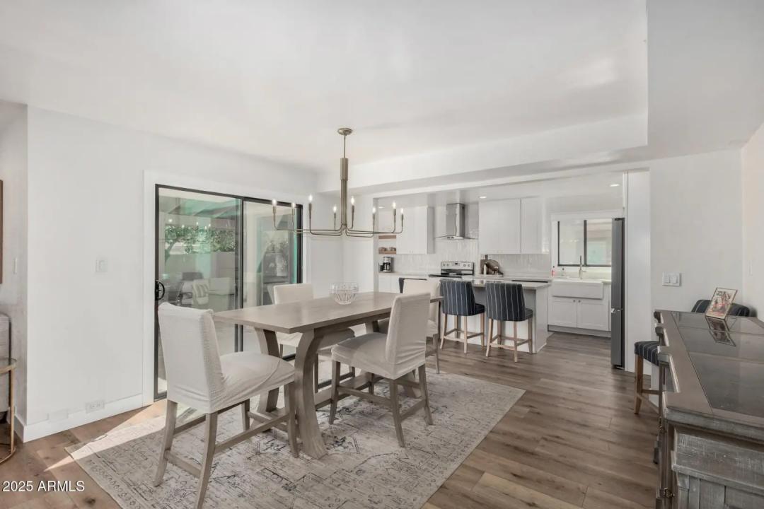 Real Estate Picture 10