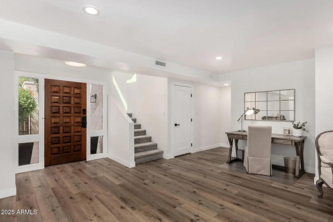 Real Estate Picture 15