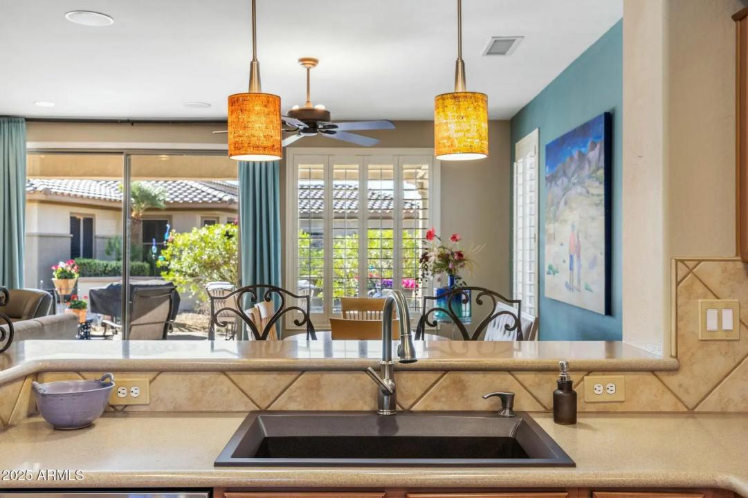 Real Estate Picture 15