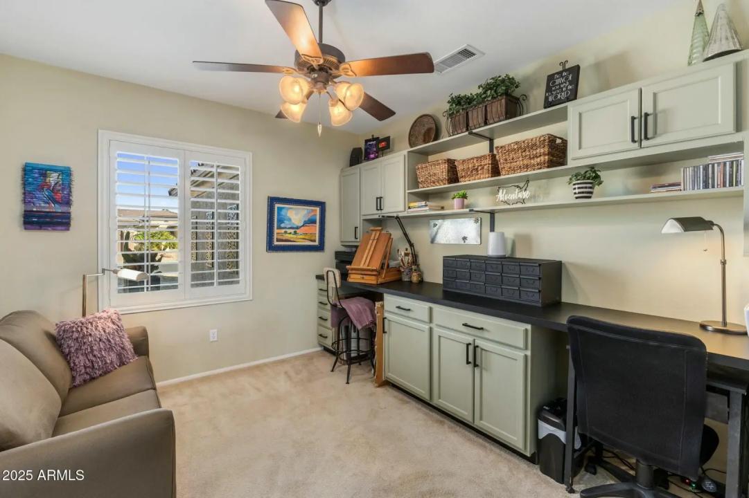 Real Estate Picture 18