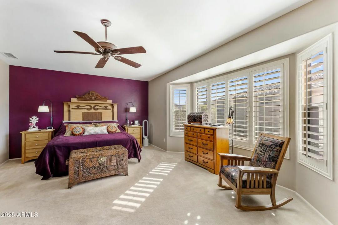 Real Estate Picture 19