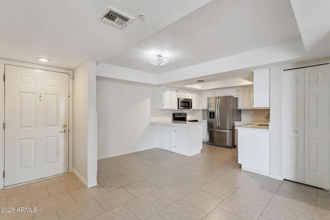 Real Estate Picture 6