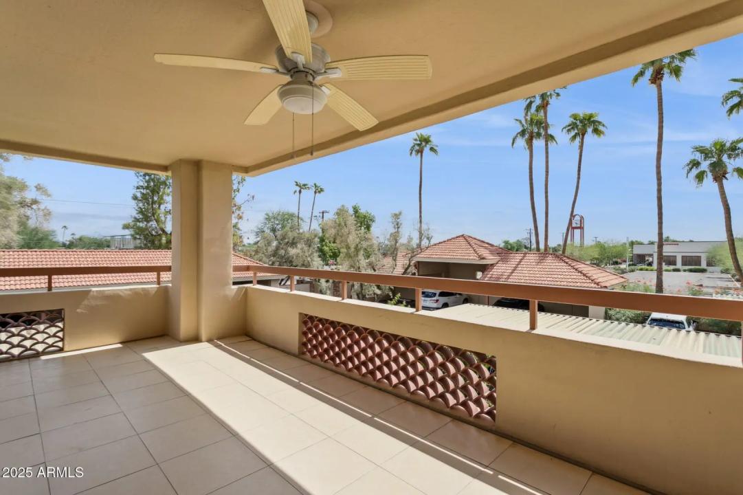 Real Estate Picture 22