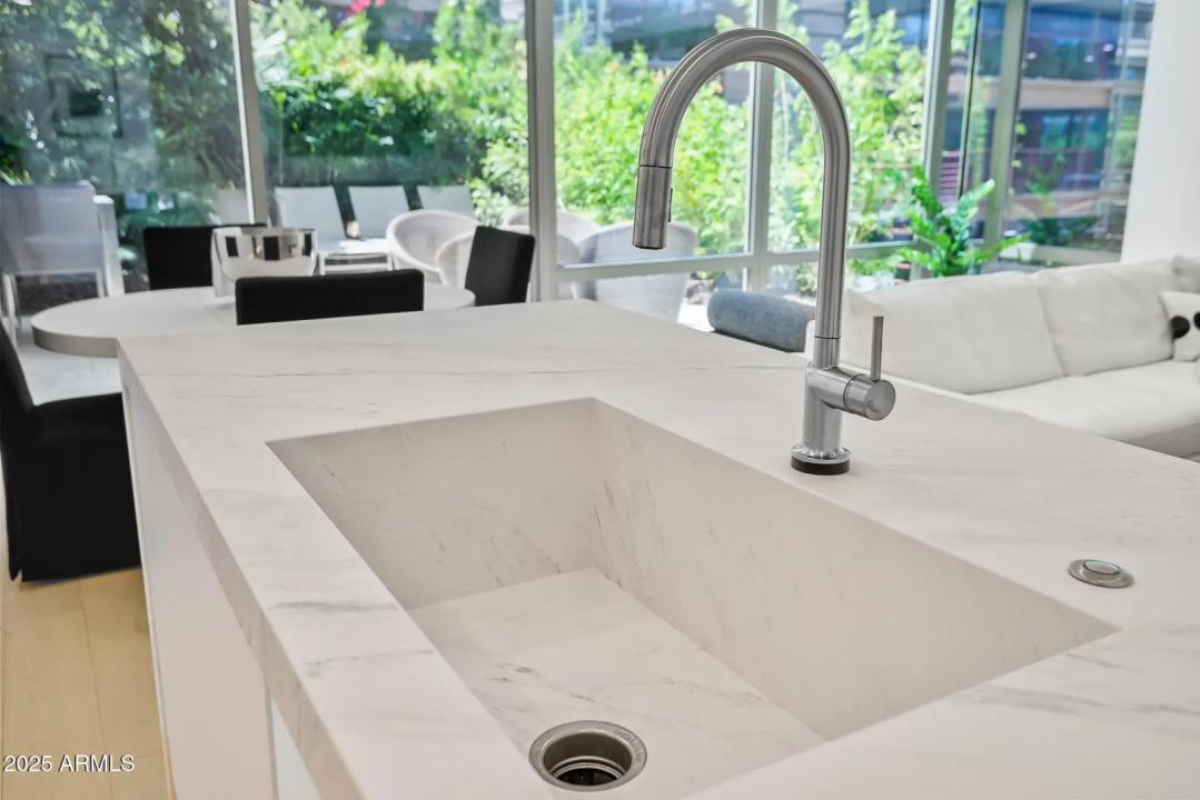 Real Estate Picture 8