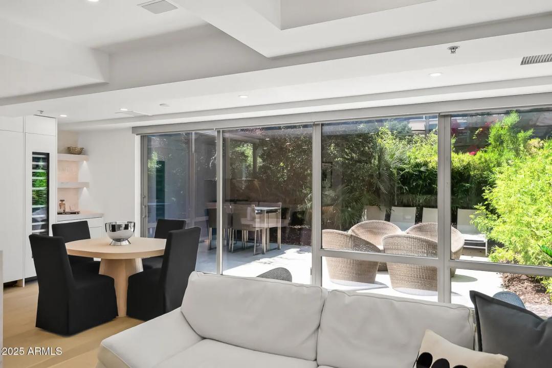 Real Estate Picture 12